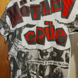 Motley Crue 🤘Unique collage print t-shirt. Large Unisex.